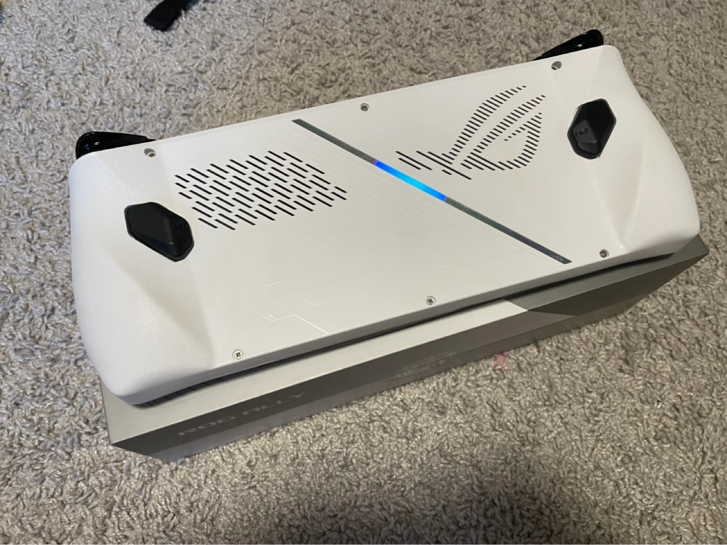 ASUS ROG Ally RC71L Handheld Gaming Console - photo 2