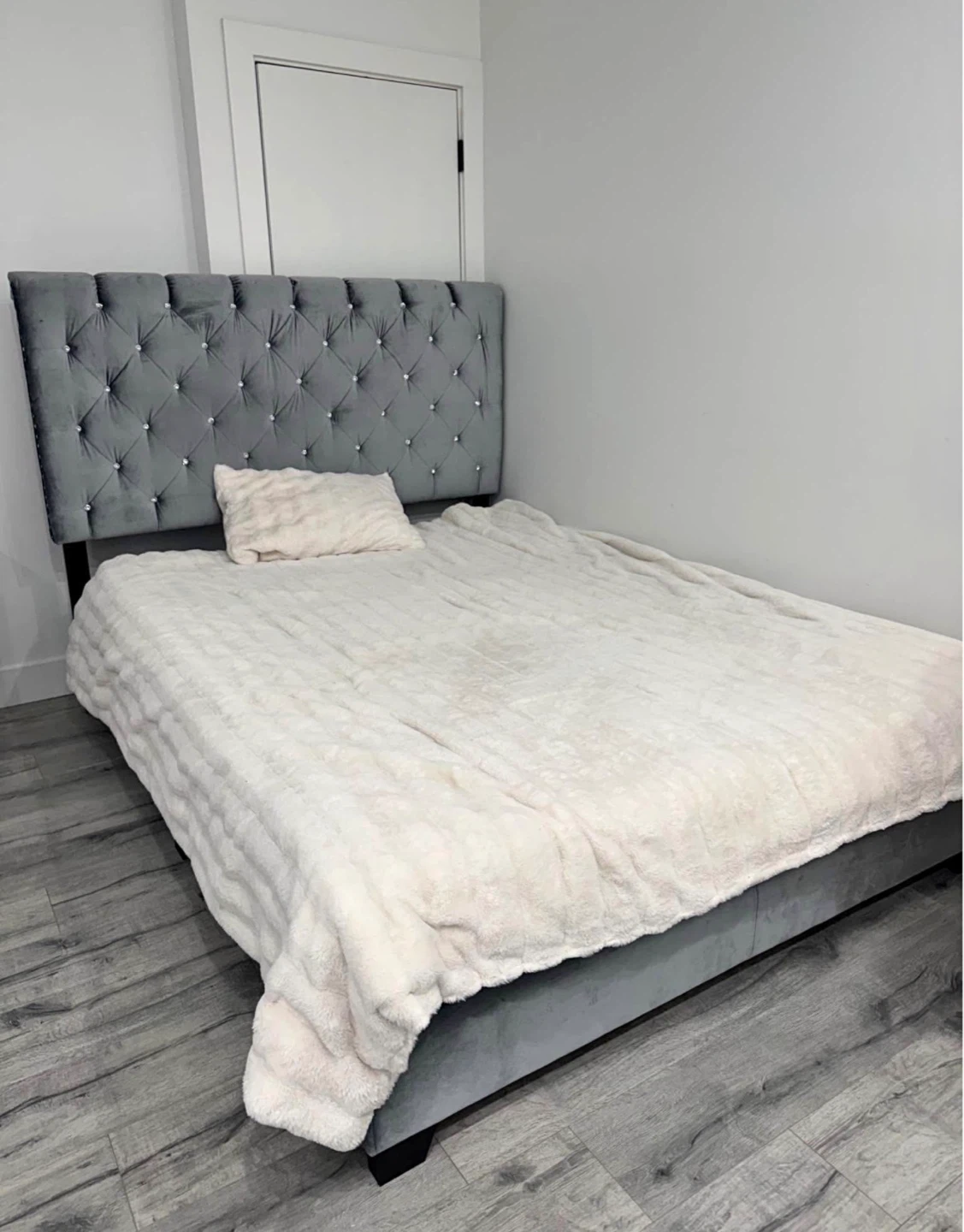Queen size bed frame with headboard