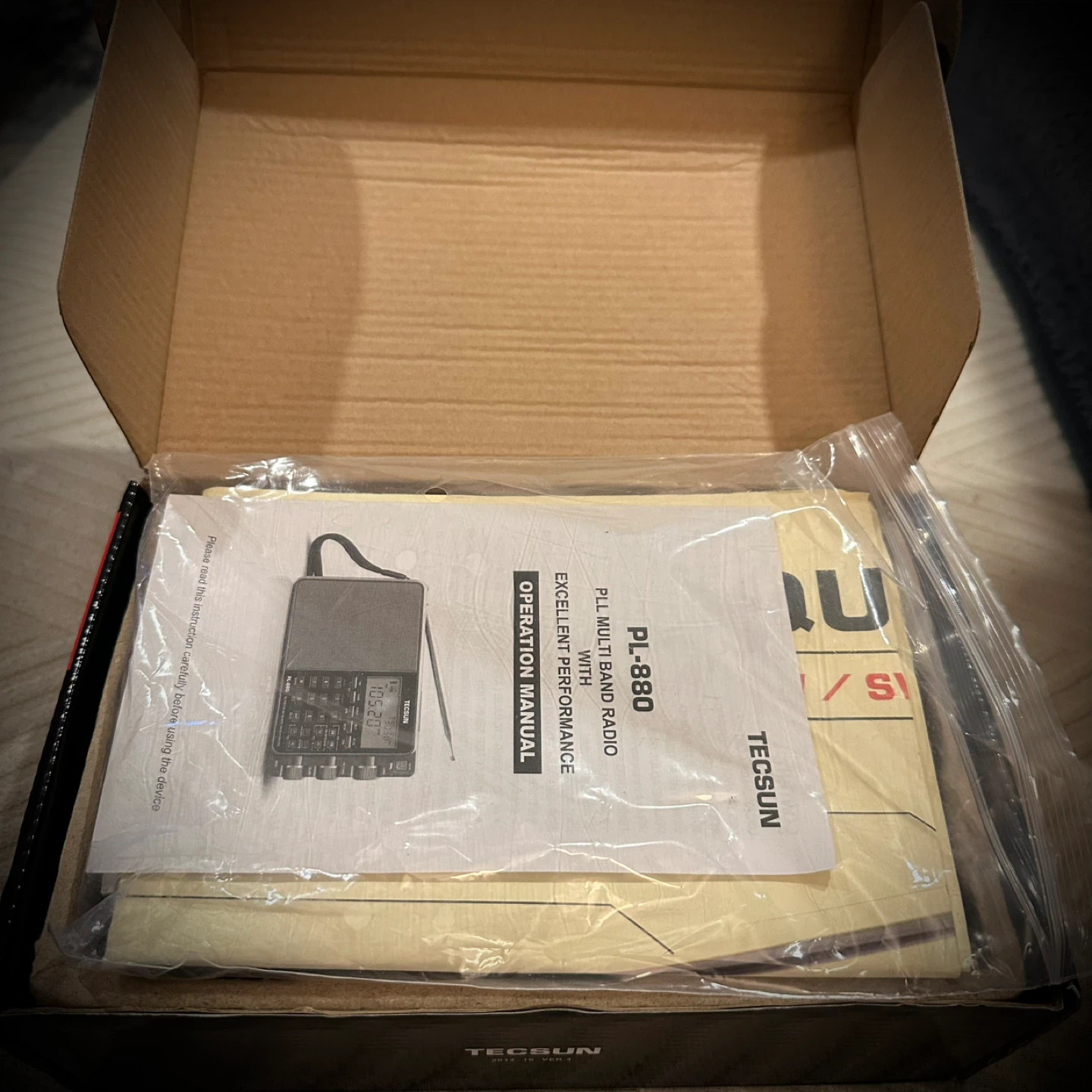 Tecsun PL-880 PLL World Band Receiver - photo 4