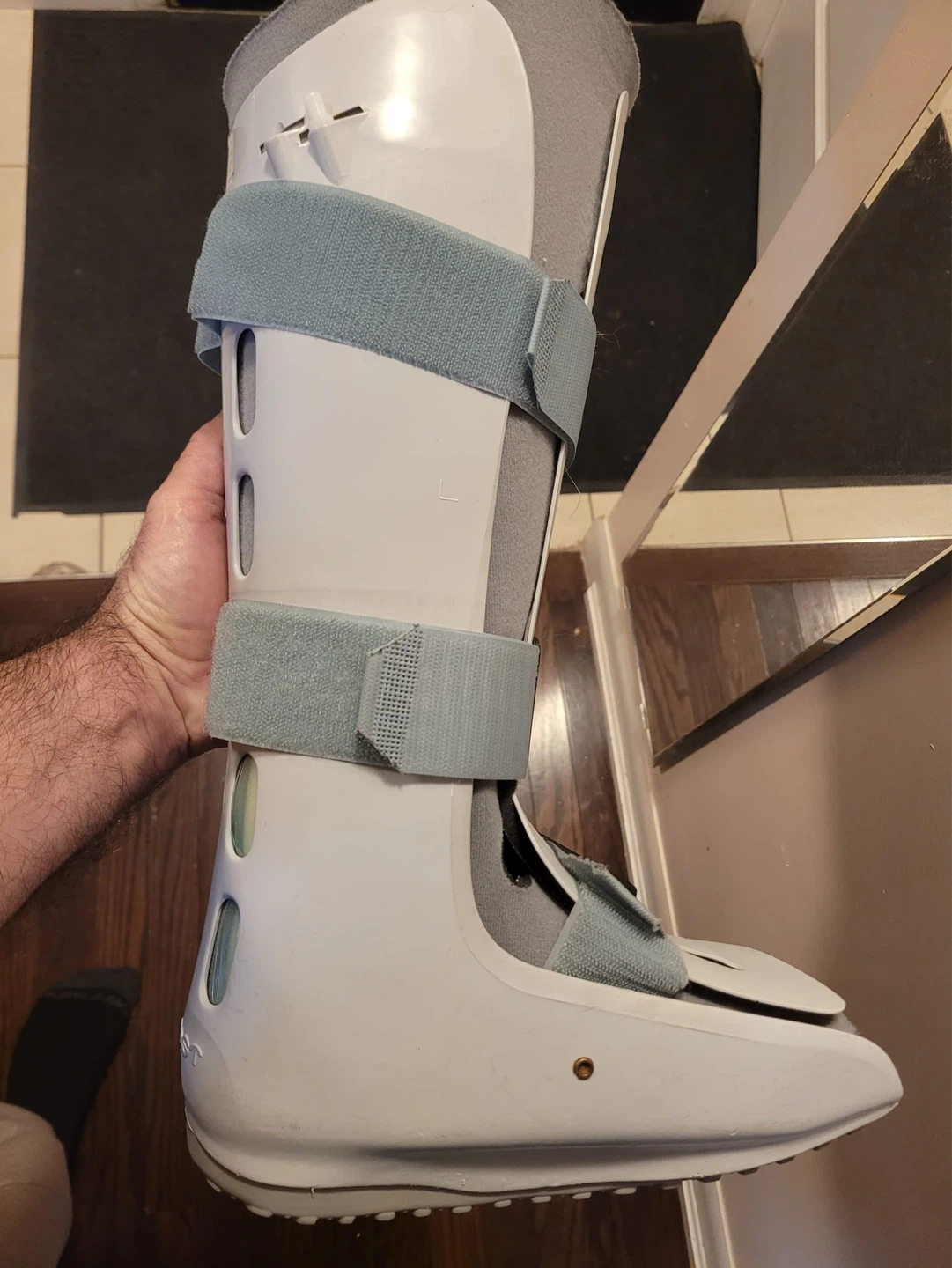 Aircast Foam Walker Boot - Medium - photo 2