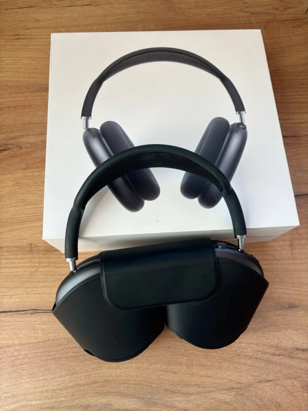 Apple AirPods Max Headphones - Space Grey - photo 2