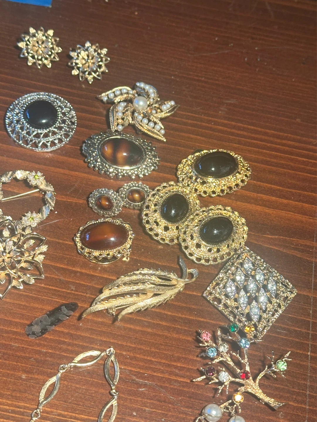 Large Sarah Coventry Jewelry Lot Made in Canada All Signed - photo 3