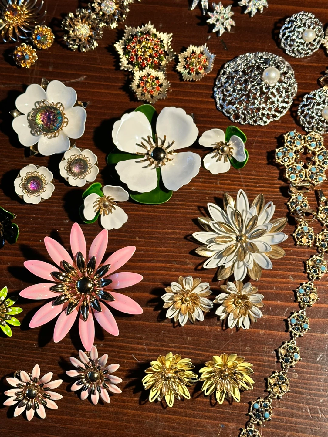 Large Sarah Coventry Jewelry Lot Made in Canada All Signed - photo 5
