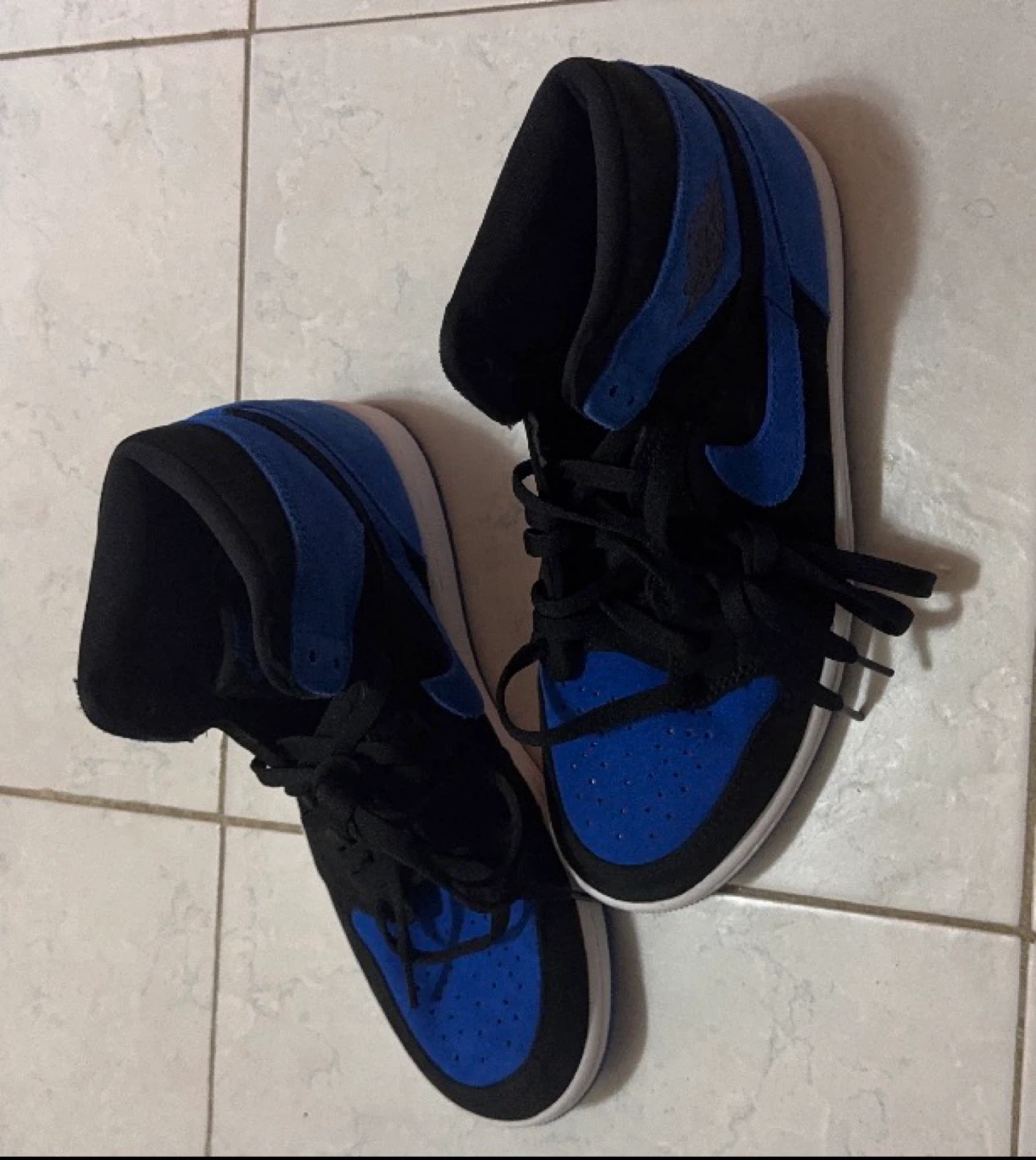 Air Jordan 1 High Royal Blue