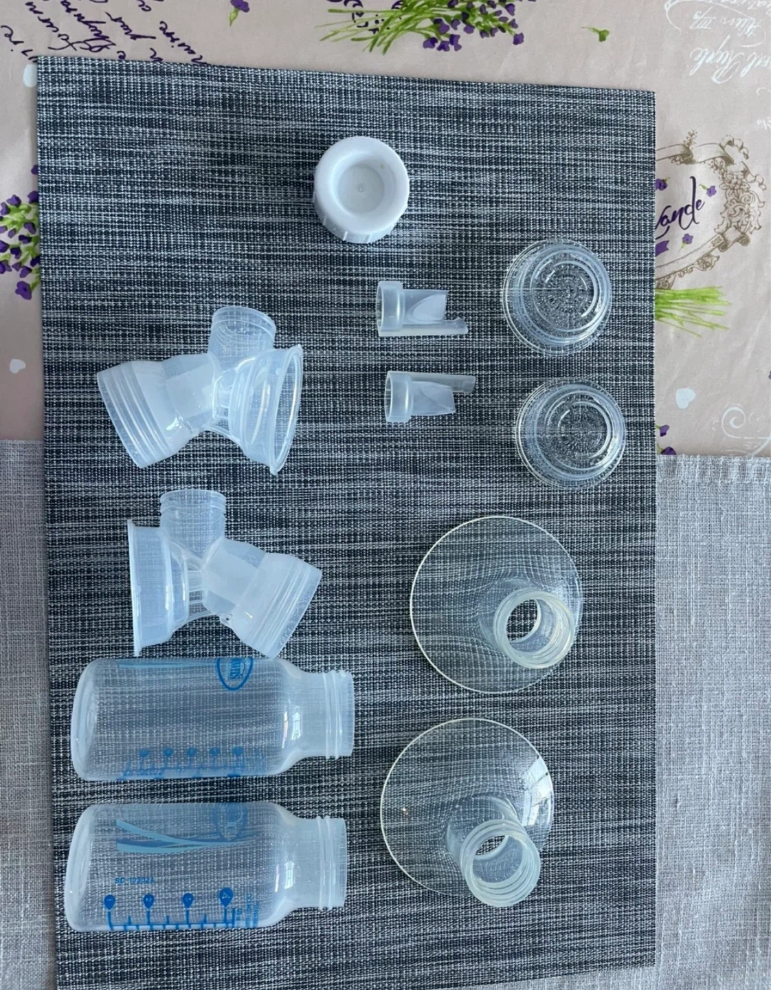 Dr. Brown's Natural Flow Breast Pump - photo 2