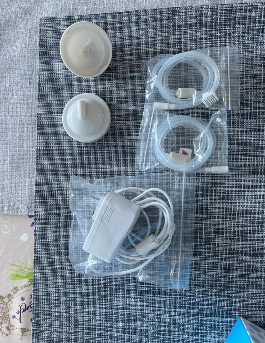 Dr. Brown's Natural Flow Breast Pump - photo 4