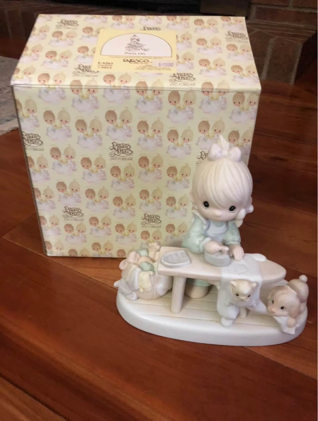 Precious Moments Figurines Collection with Box - photo 3