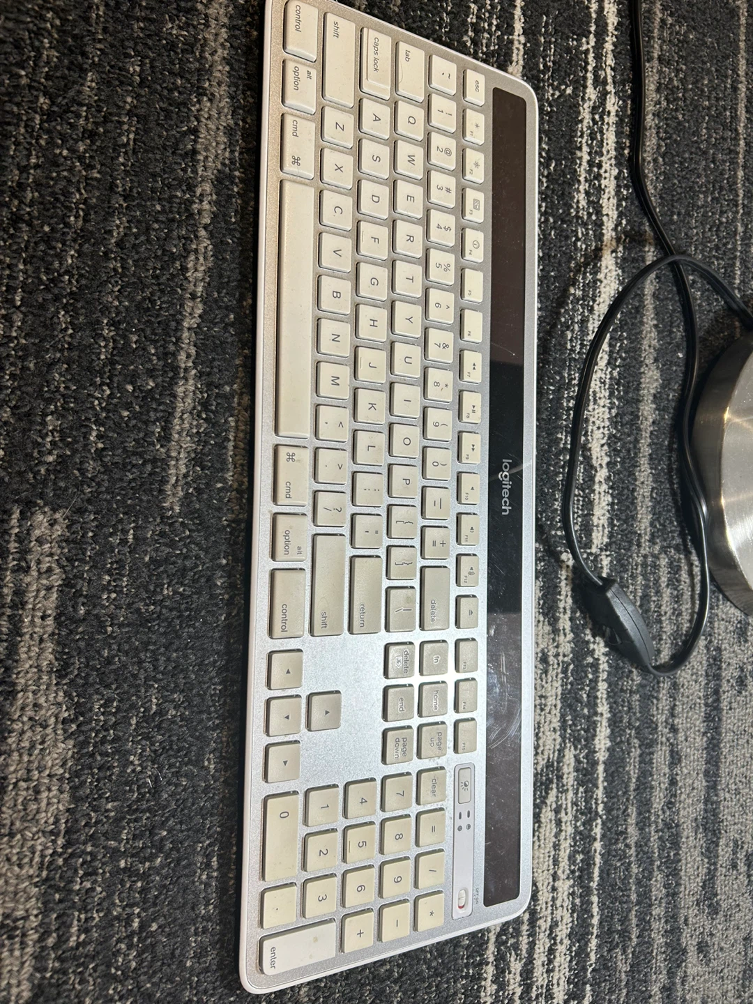 Logitech K750 Wireless Solar Keyboard
