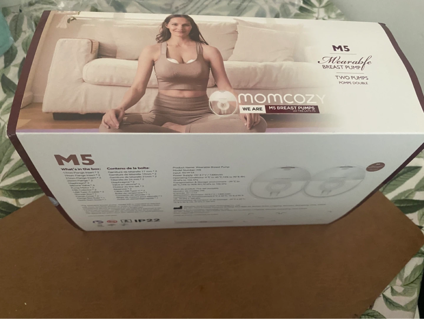 Momcozy M5 Wearable Breast Pumps + free pacifier - photo 2