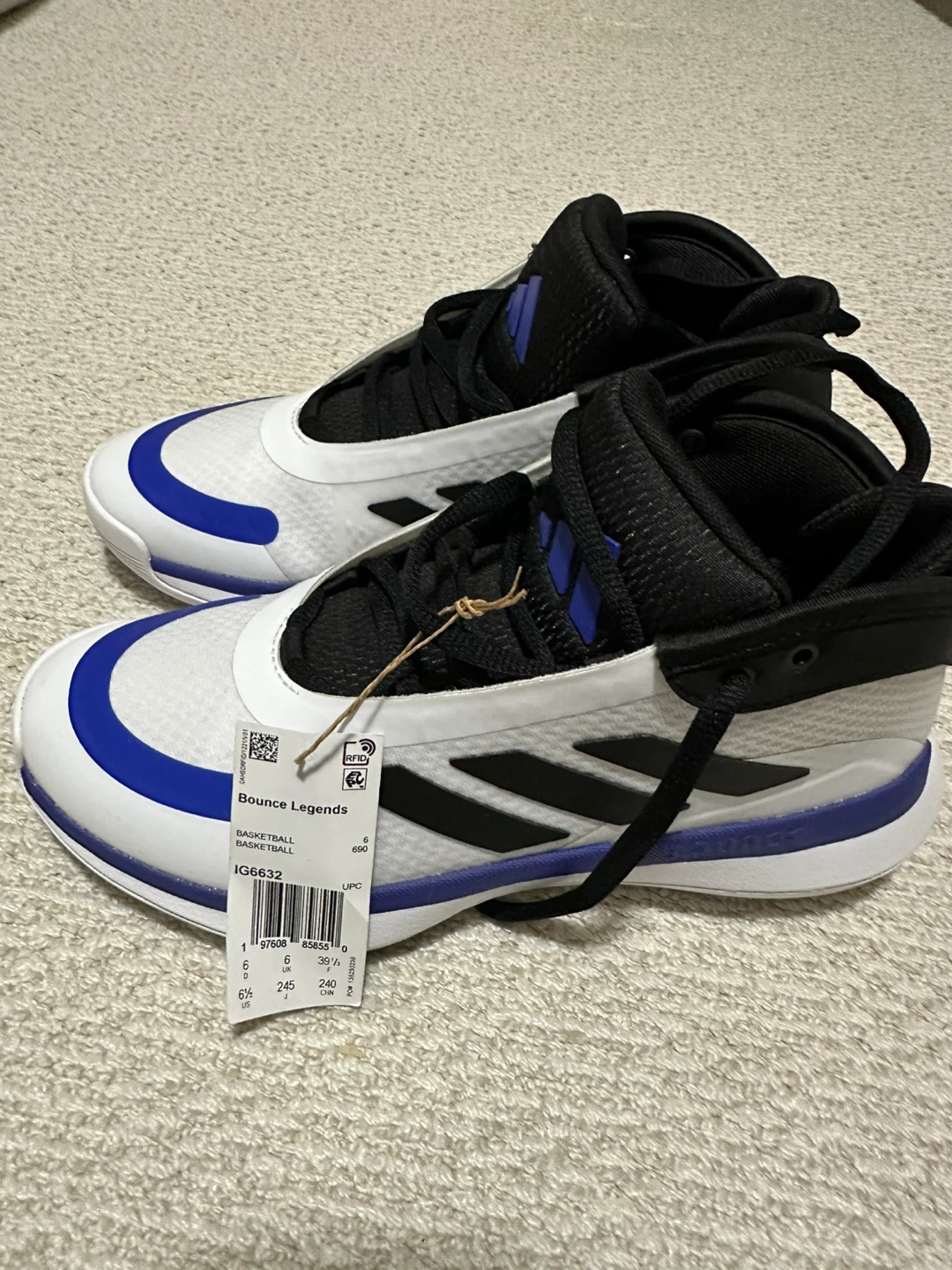 Adidas Bounce Legends Basketball Shoes White/Blue Size 6