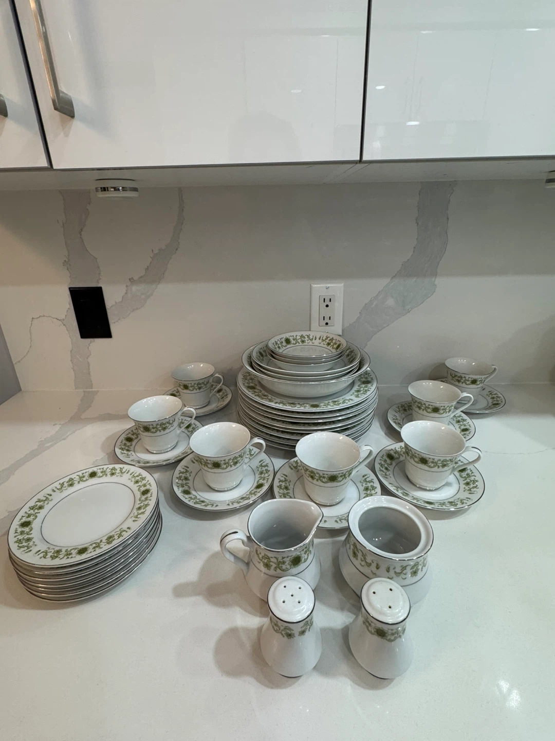 Towne House Green Dale Fine China Dinnerware Set - photo 2