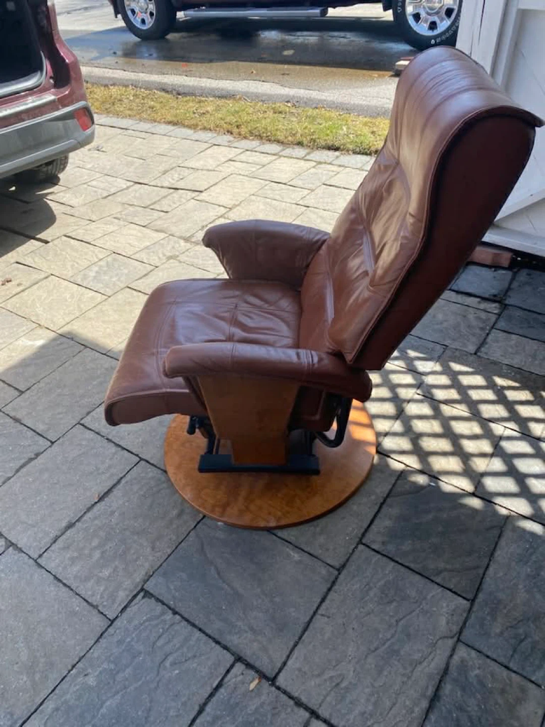 Recliner Chair - photo 4