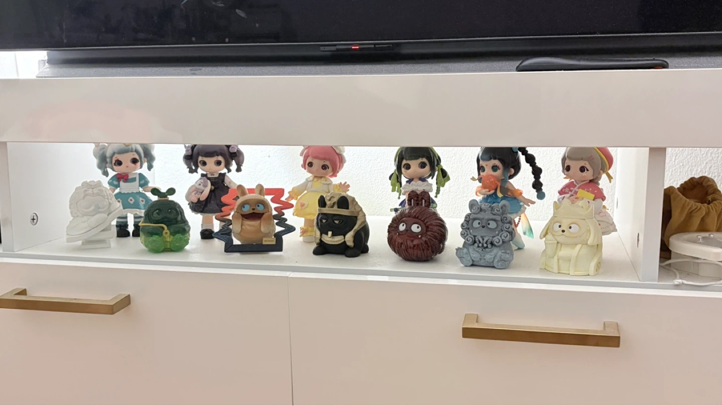 Collectible Figurines Set