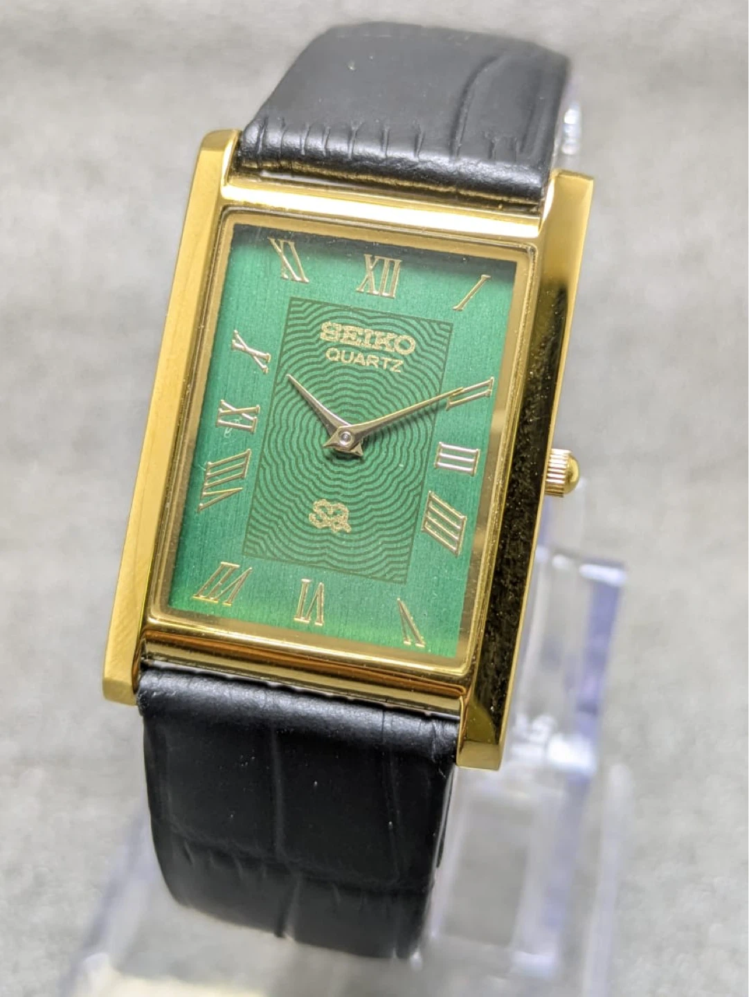 Seiko Quartz Gold Tone Rectangular Watch Green Dial