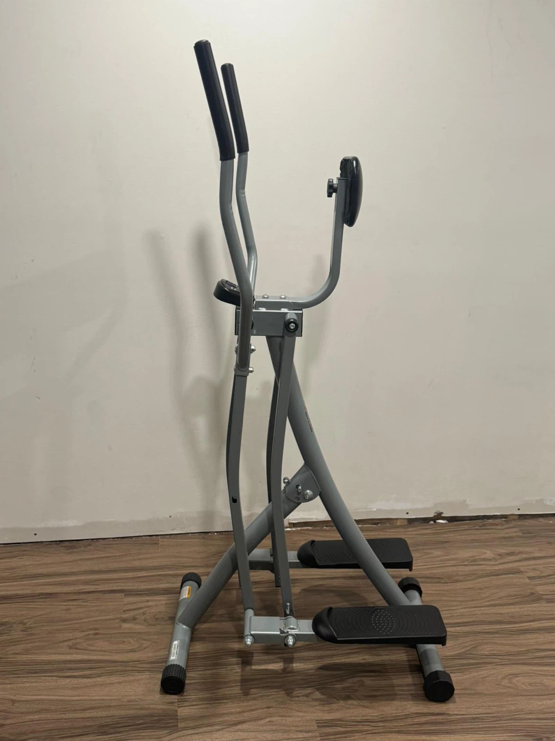 Exercise machine - photo 4