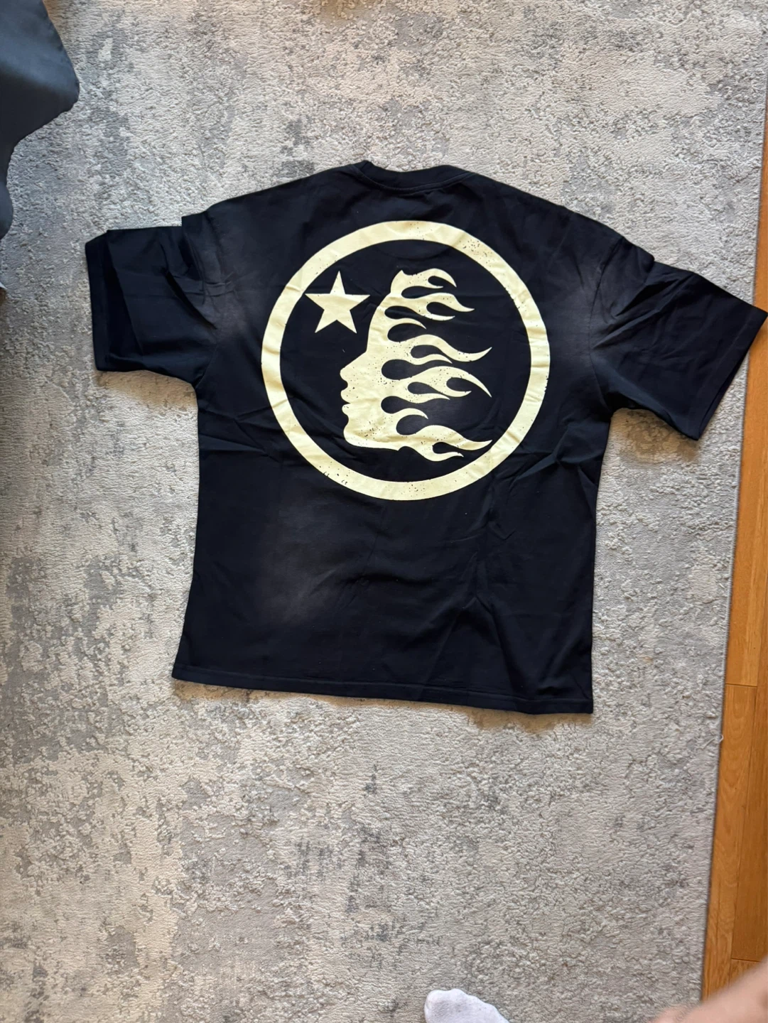 Hellstar T shirt XL - photo 3