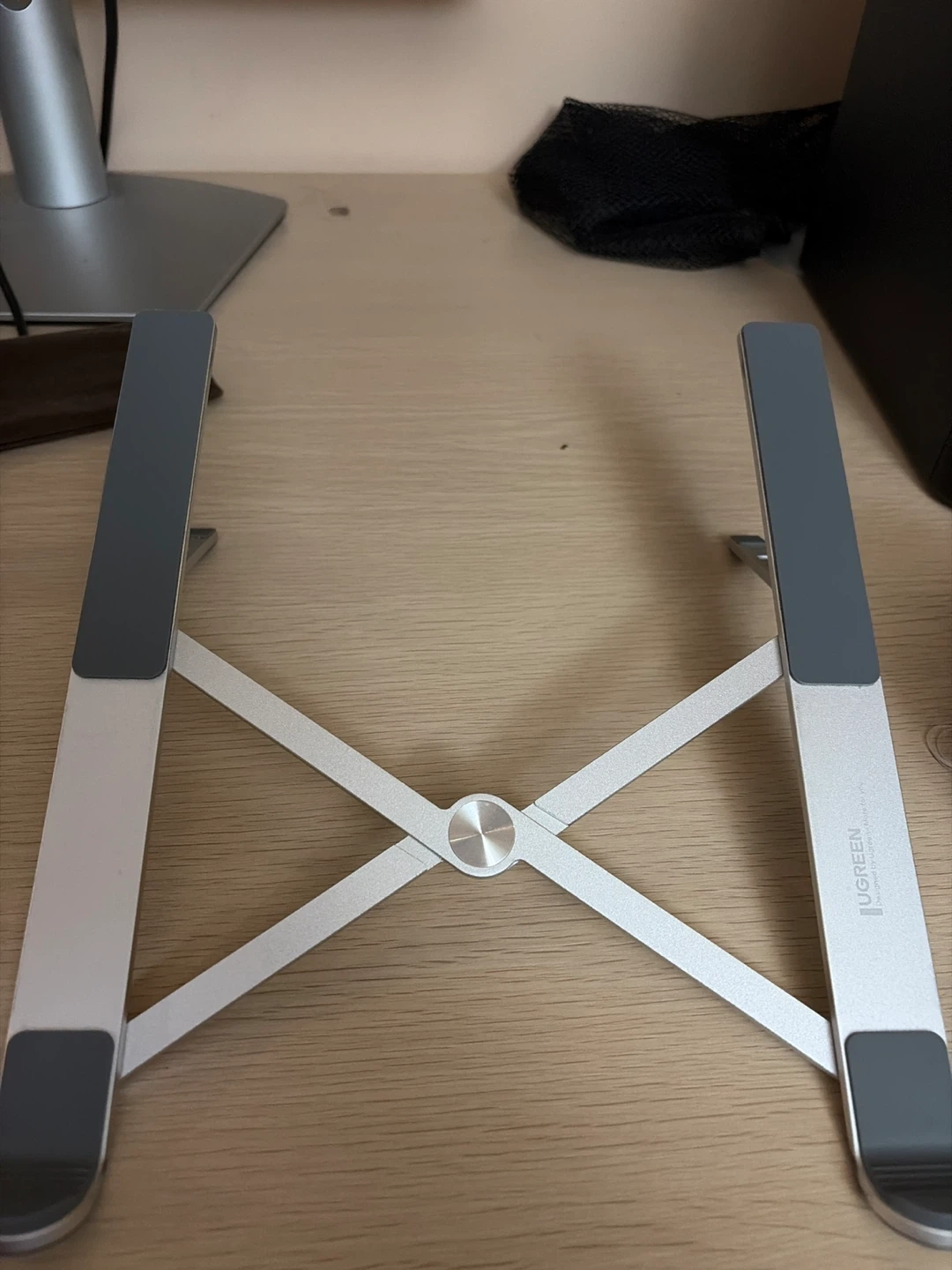 UGREEN Silver Aluminum Laptop Stand