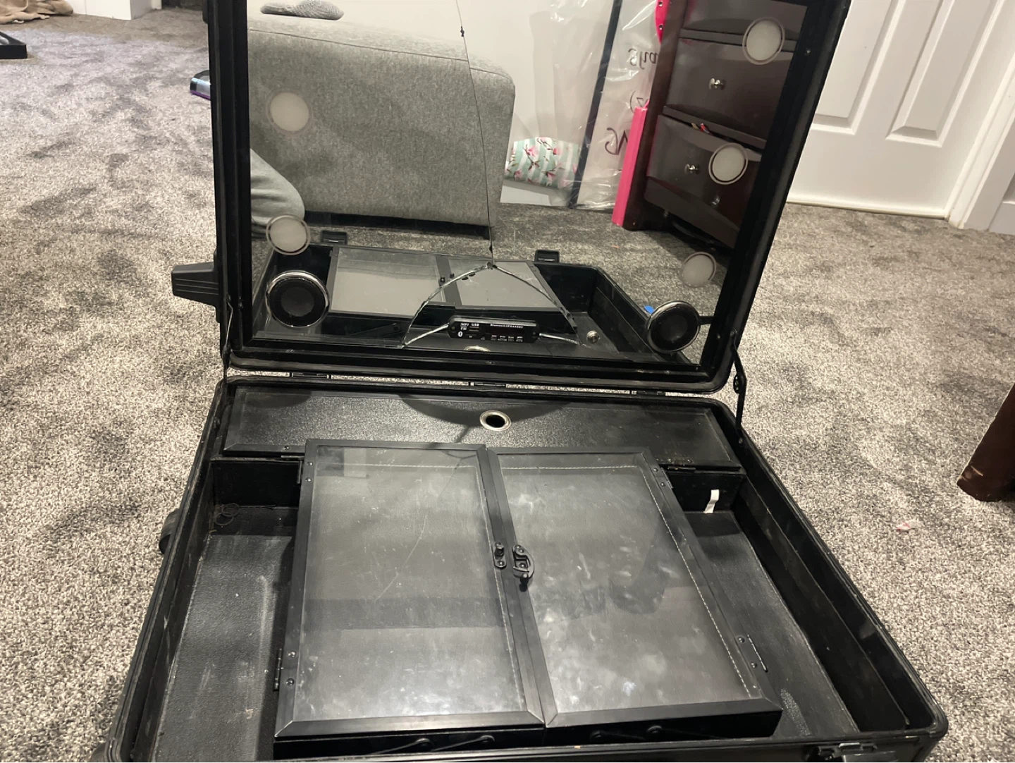 Makeup suitcase Bluetooth Speakers MP3 USB FM Player Case - photo 2