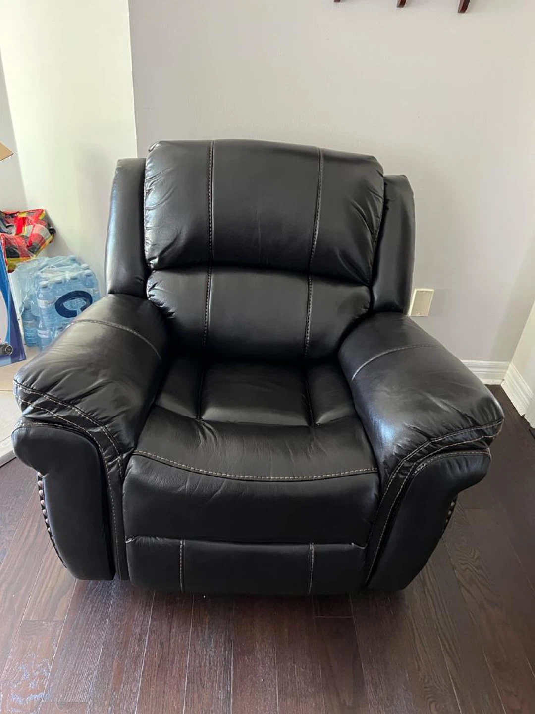 Black Leather Reclining Sofa - photo 3
