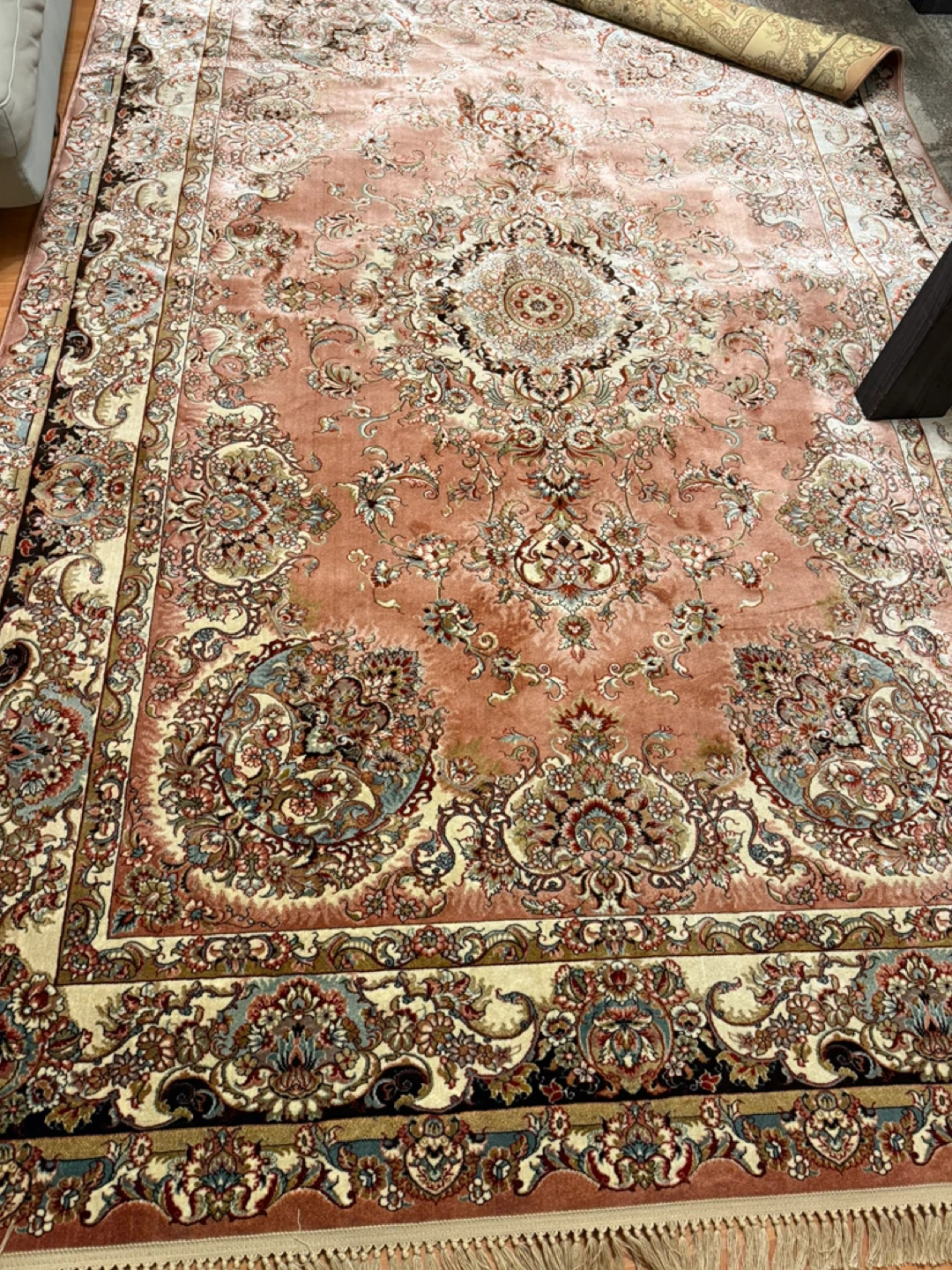 Persian Style Area Rug - Pink and Cream