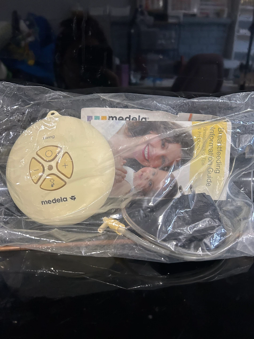 Medela Swing Breast Pump Set - photo 3