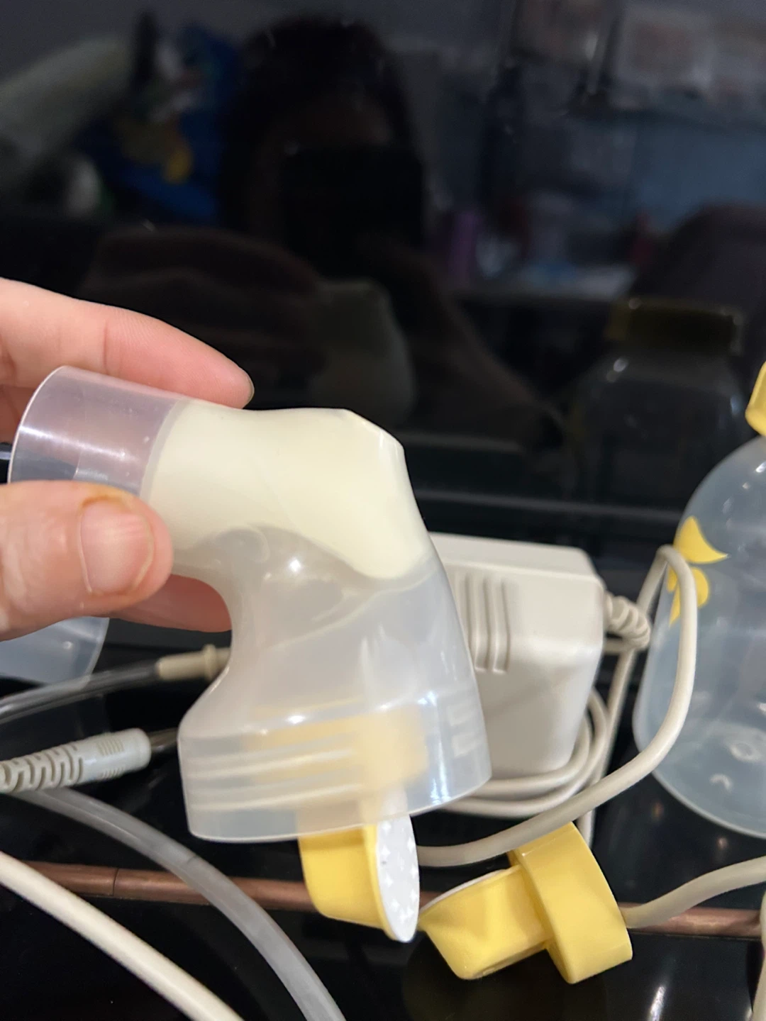 Medela Swing Electric Breast Pump Set - photo 4