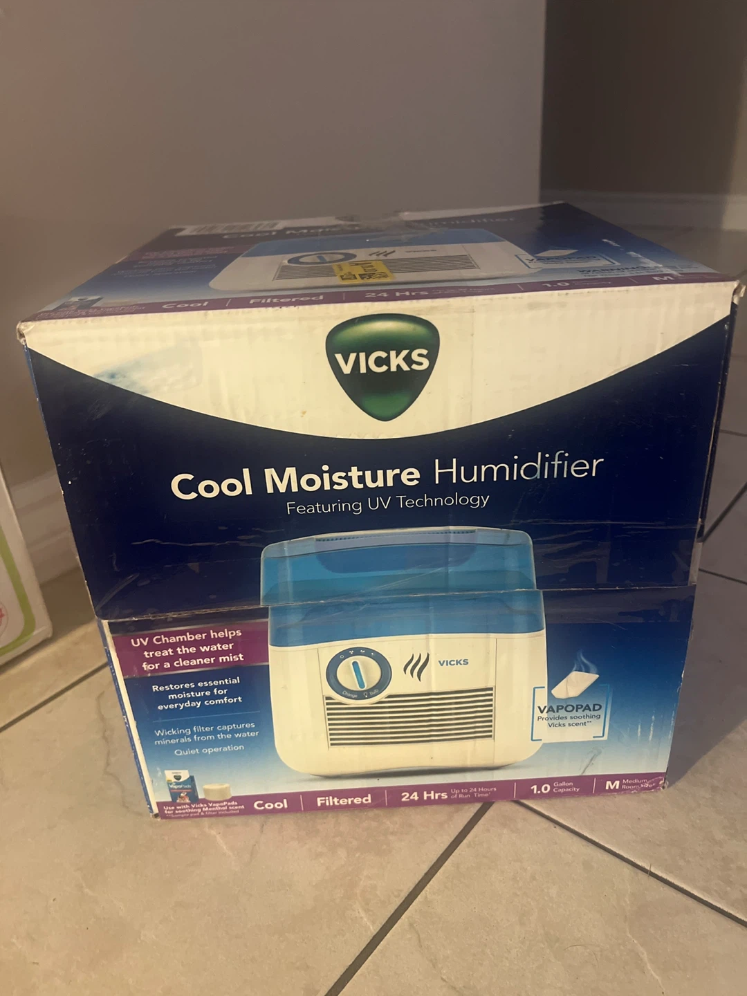 Vicks Cool Moisture Humidifier with UV Technology