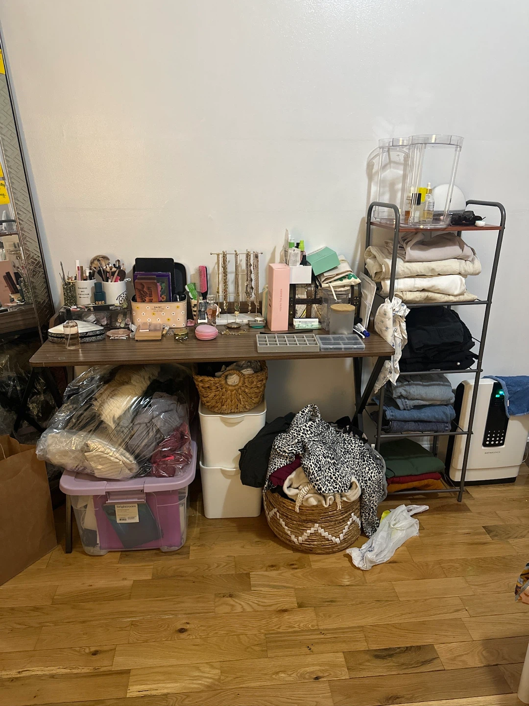 Desk Table - photo 2