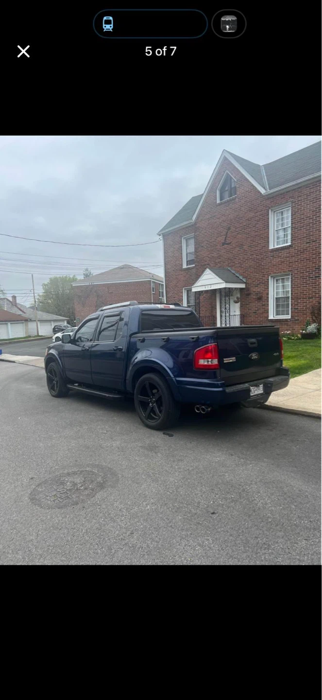 Ford Explorer Sport Trac Pickup Truck