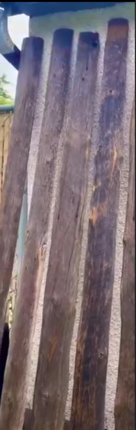 Assorted rustic wood planks - photo 3