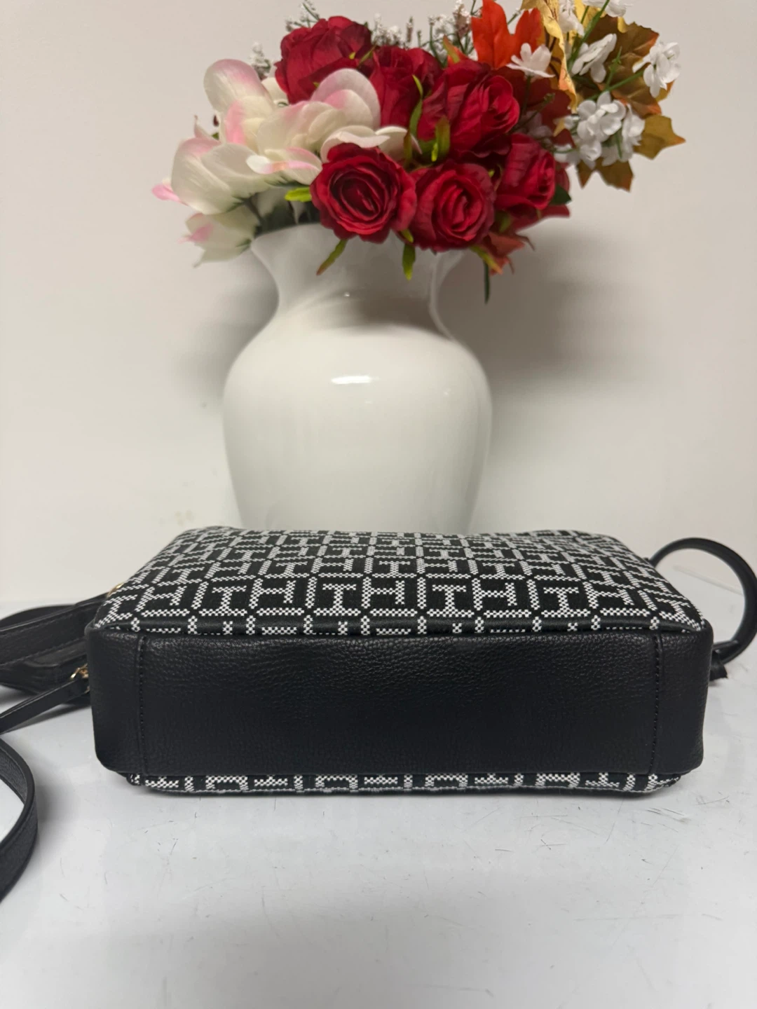 Tommy Hilfiger Black & White Monogram Crossbody Bag - photo 3