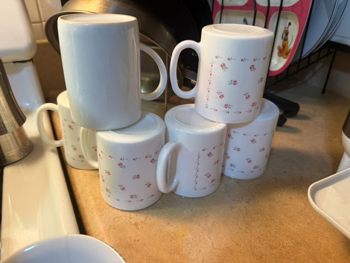 Set of White Mugs with Floral Pattern
