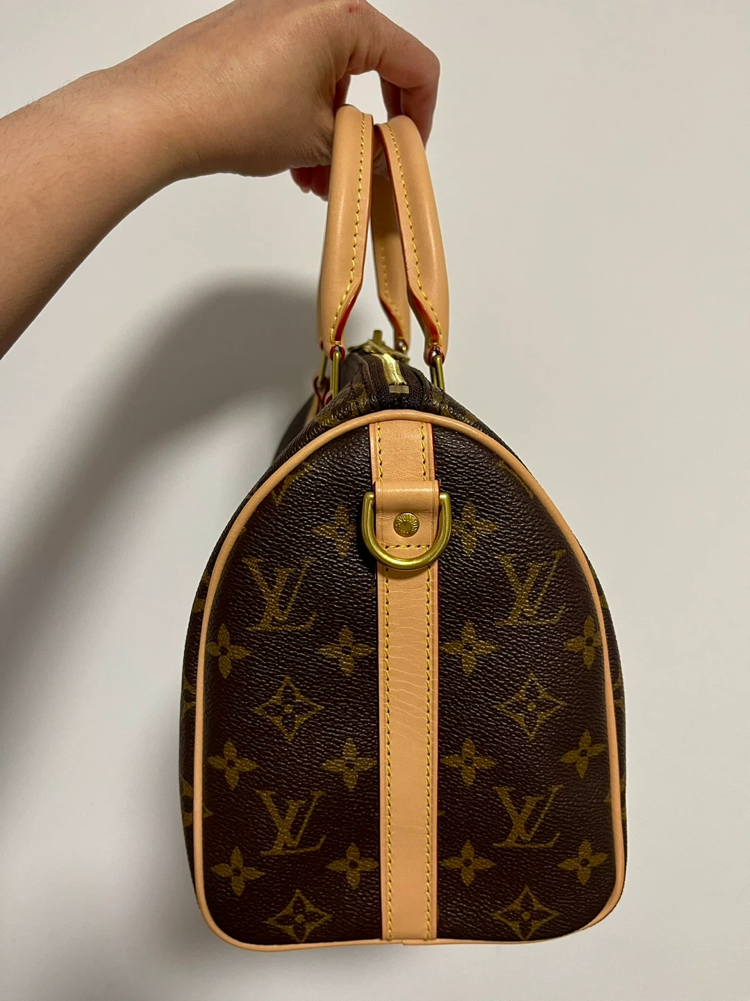 Pre loved Hand Bag - photo 2