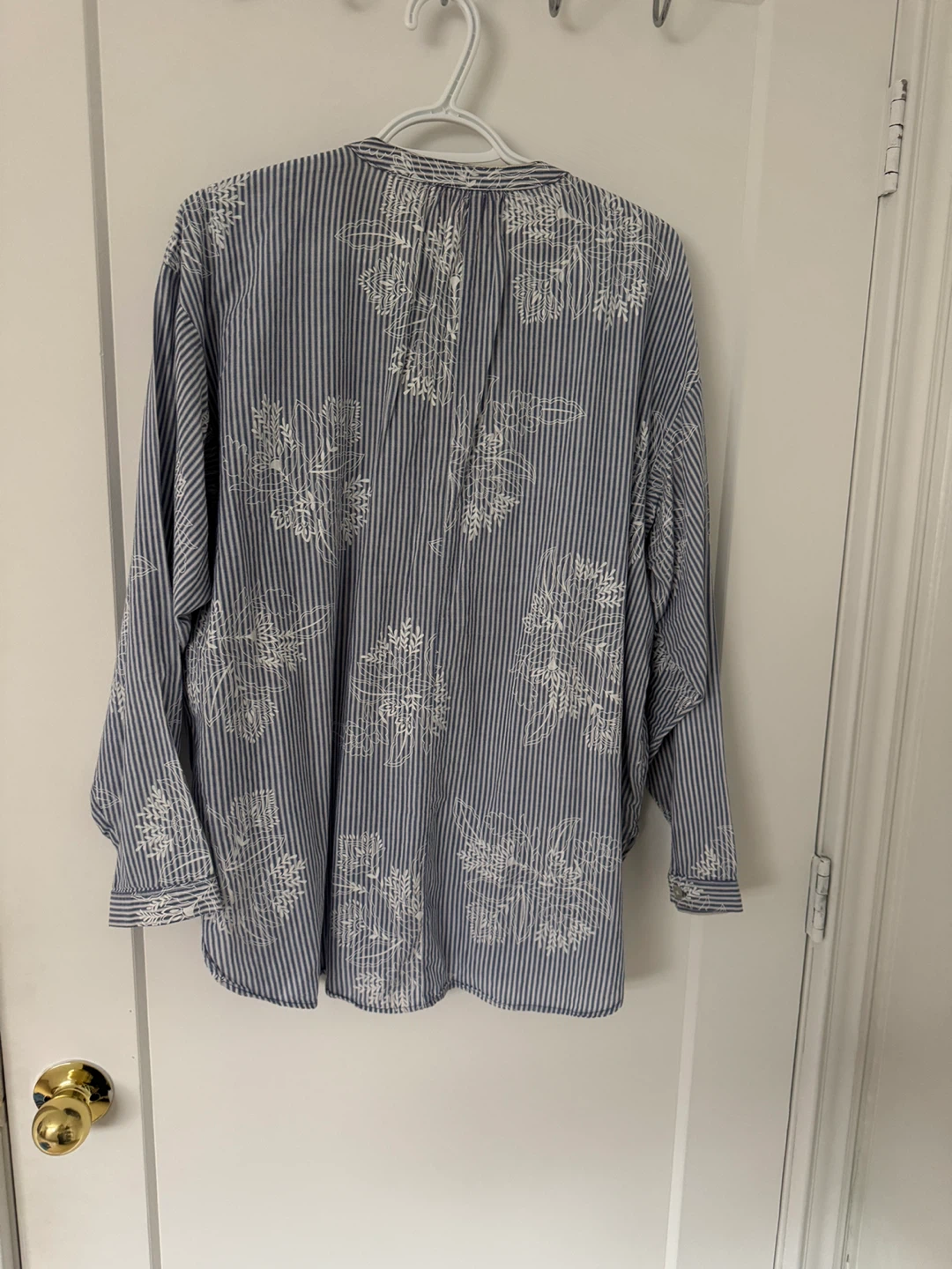 Assortment of Size XL Women's Tops and one 👗  (All For $5) - photo 5