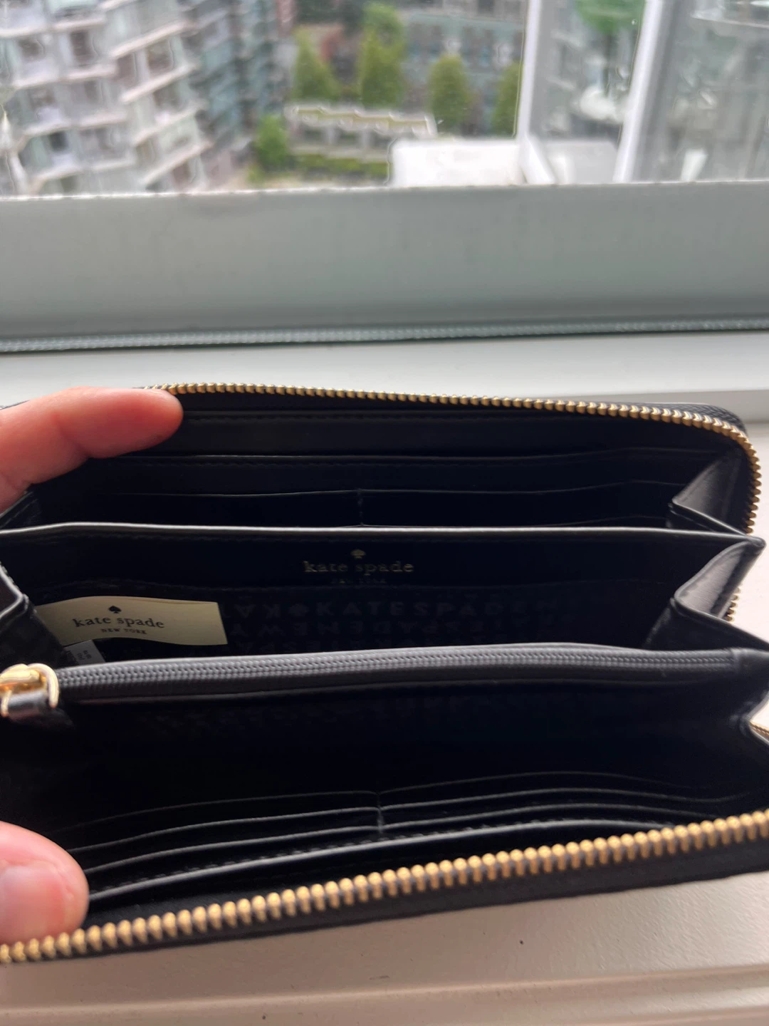 Kate Spade Black Textured Zip Around Wallet - photo 2
