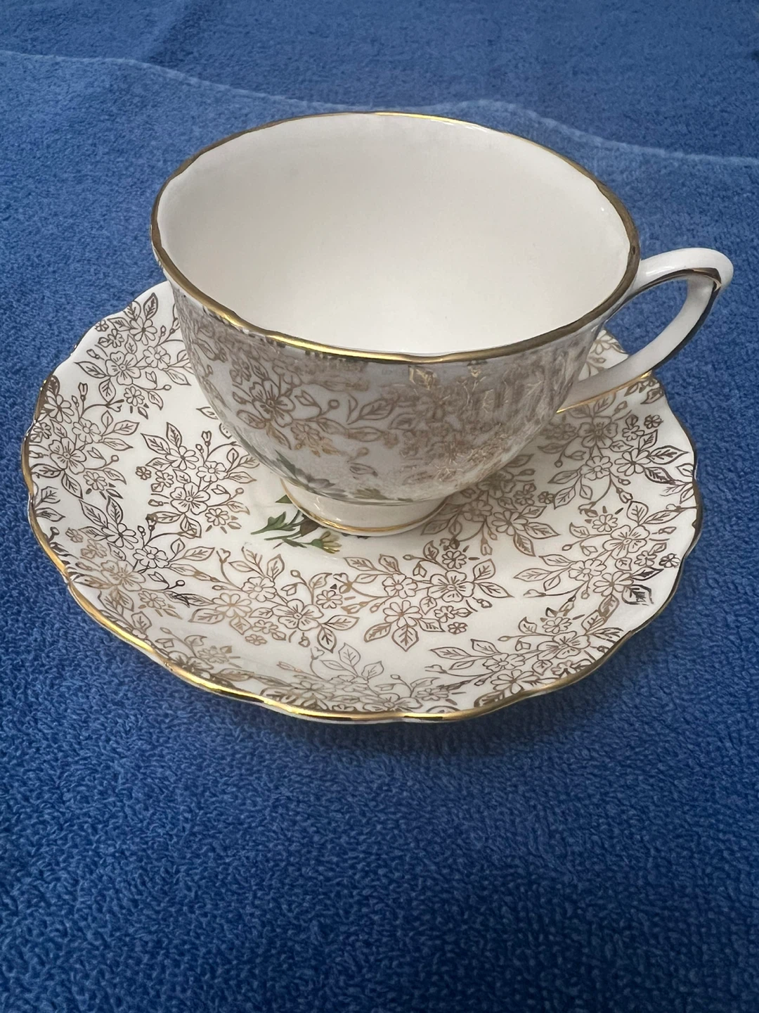 Set of 3 Vintage Teacups and Saucers (G27) - photo 3