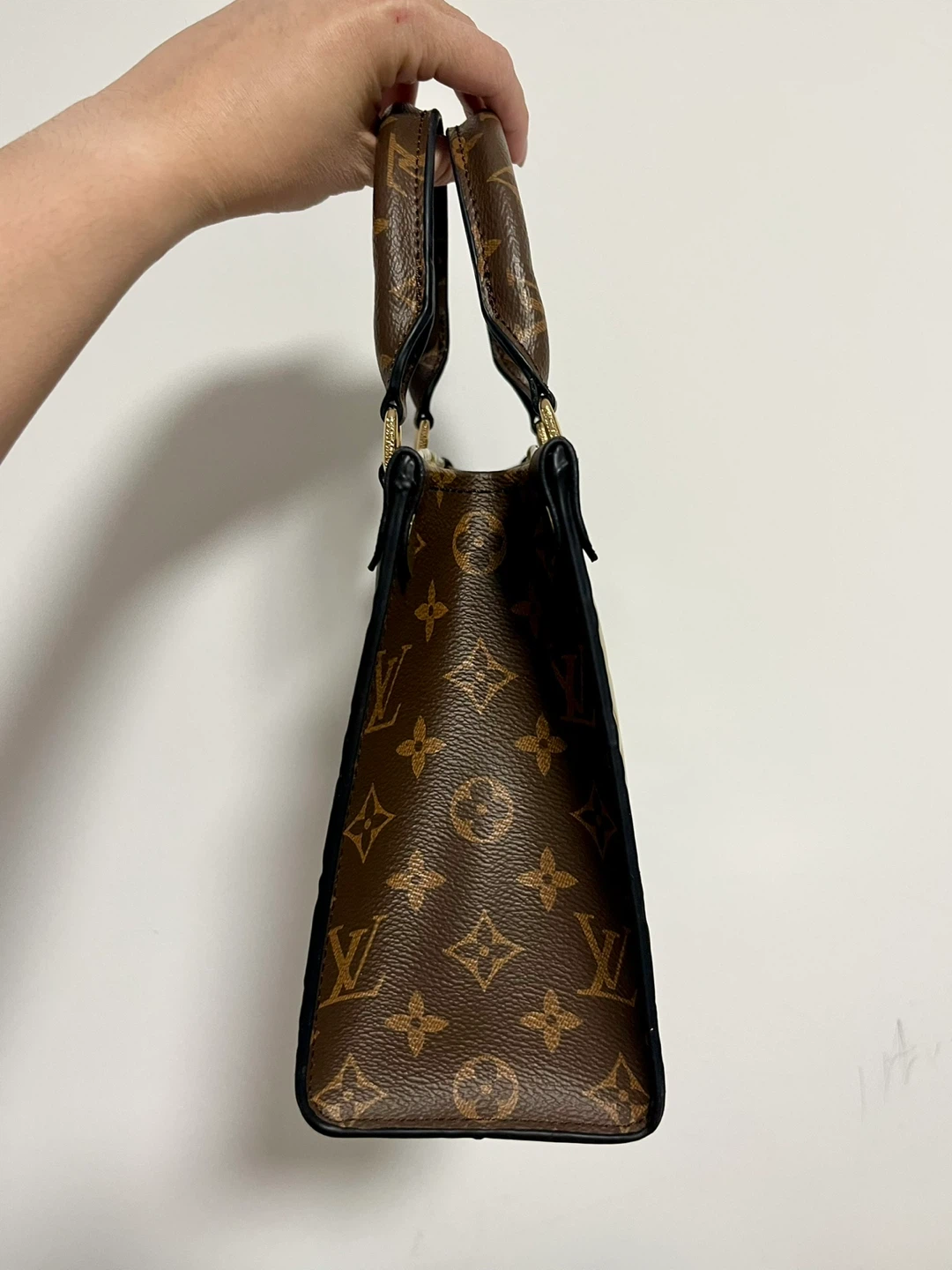 2 toned Handbag (Pre loved) - photo 2