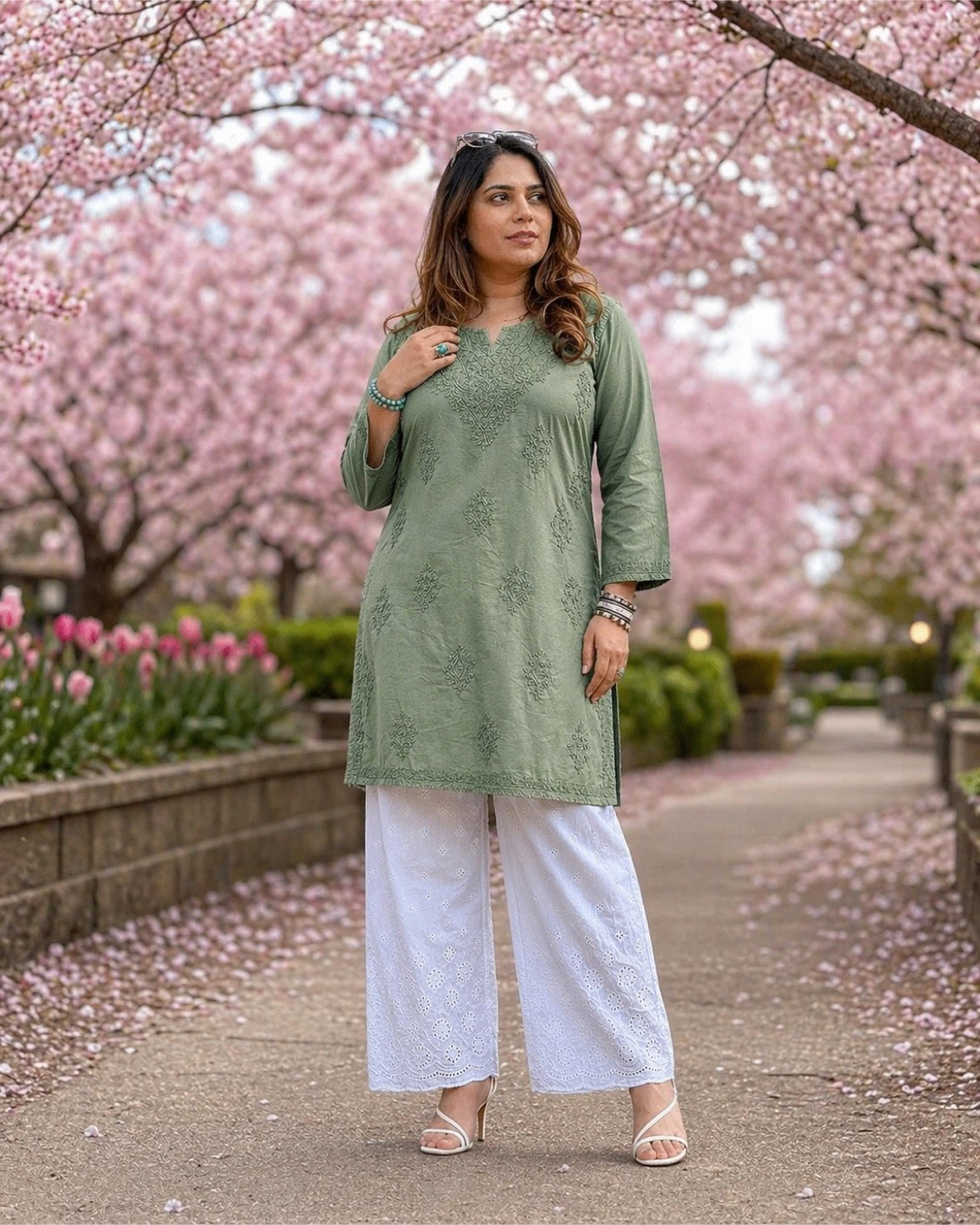 Chickenkari Kurti in Various Colours - photo 3