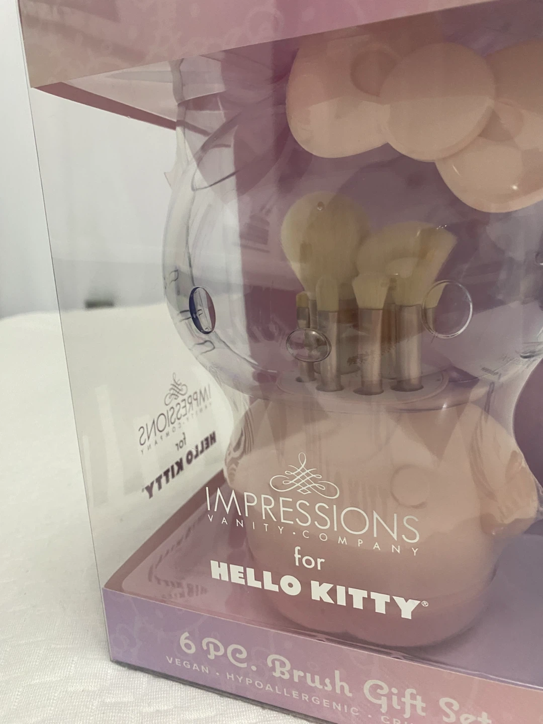 Impressions Vanity for Hello Kitty 6 pc. Brush Gift Set - photo 2