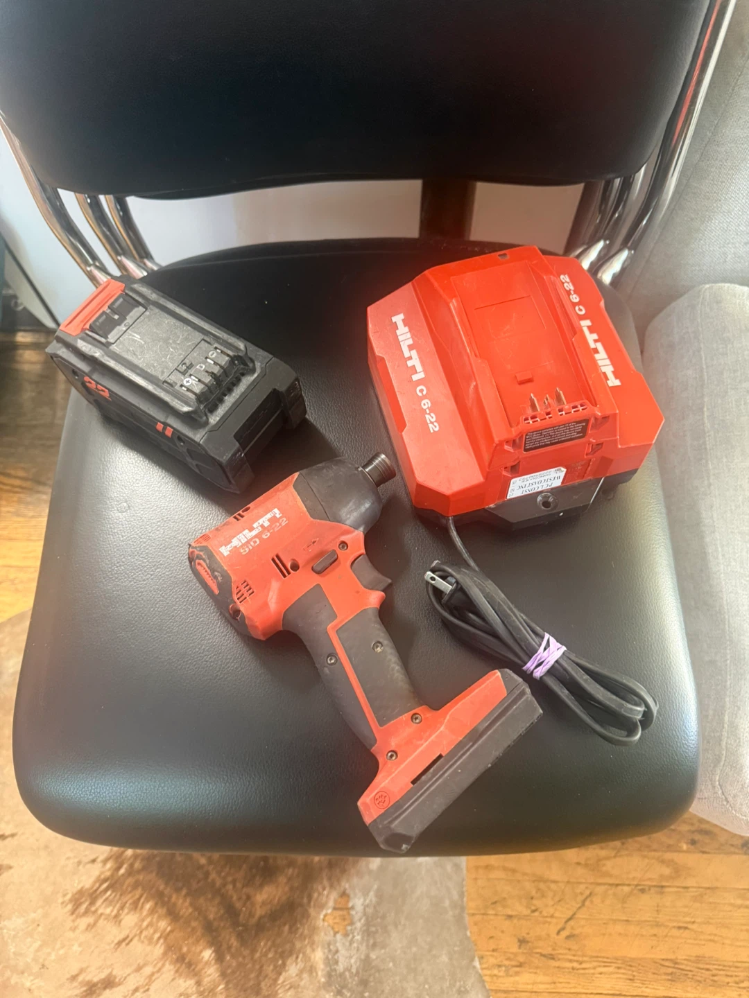 Hilti SID 12-A Cordless Impact  Battery and Charger