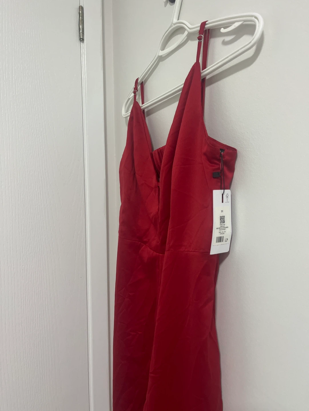 Chic Red Jumpsuit size medium - photo 2