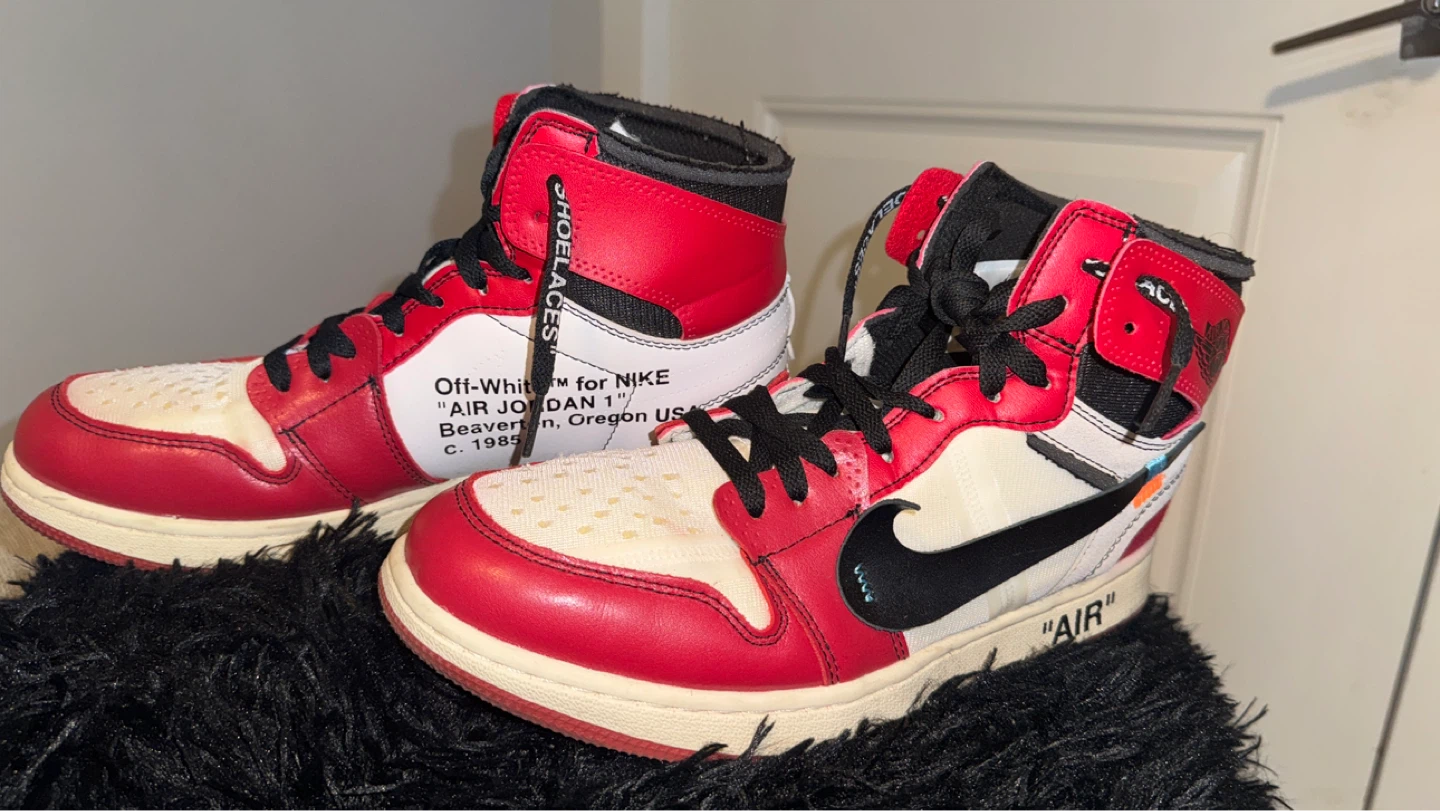 Off-White x Air Jordan 1 "Chicago" High Top Sneakers - photo 3