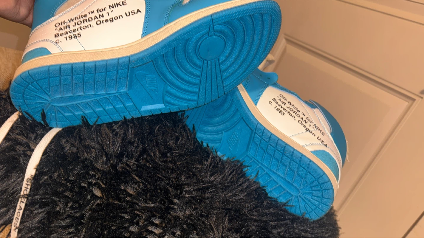Off-White x Nike Air Jordan 1 "University Blue" Men's Size 9.5 - photo 3