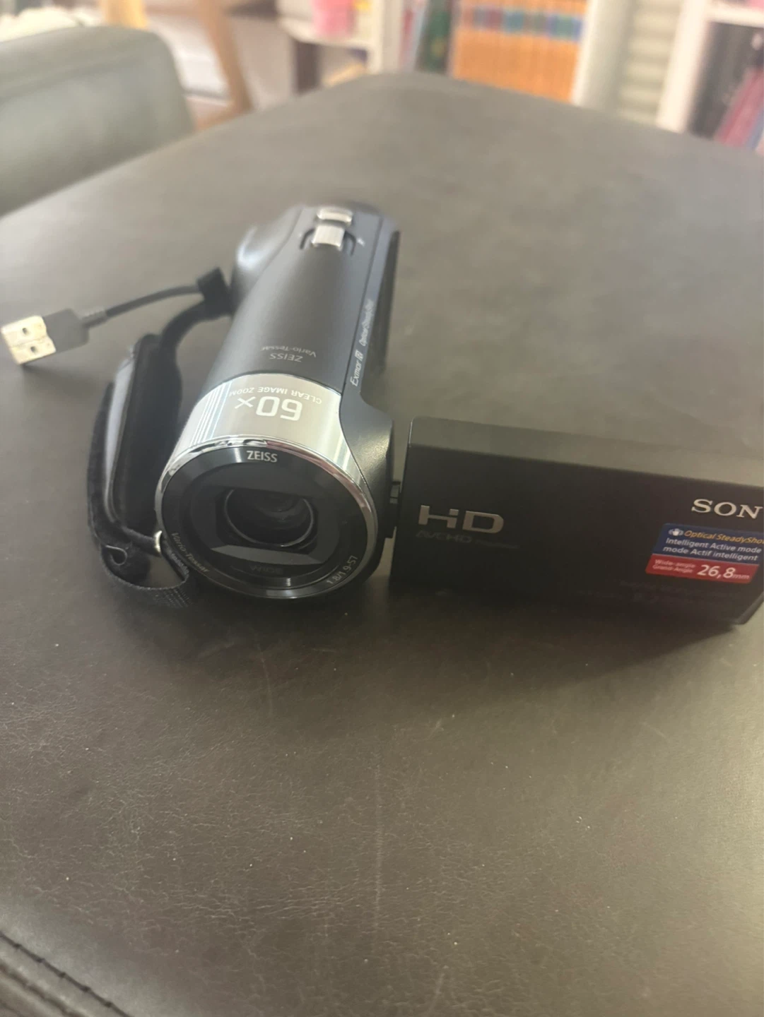 Sony Handycam HDR-CX240 HD Camcorder - photo 3