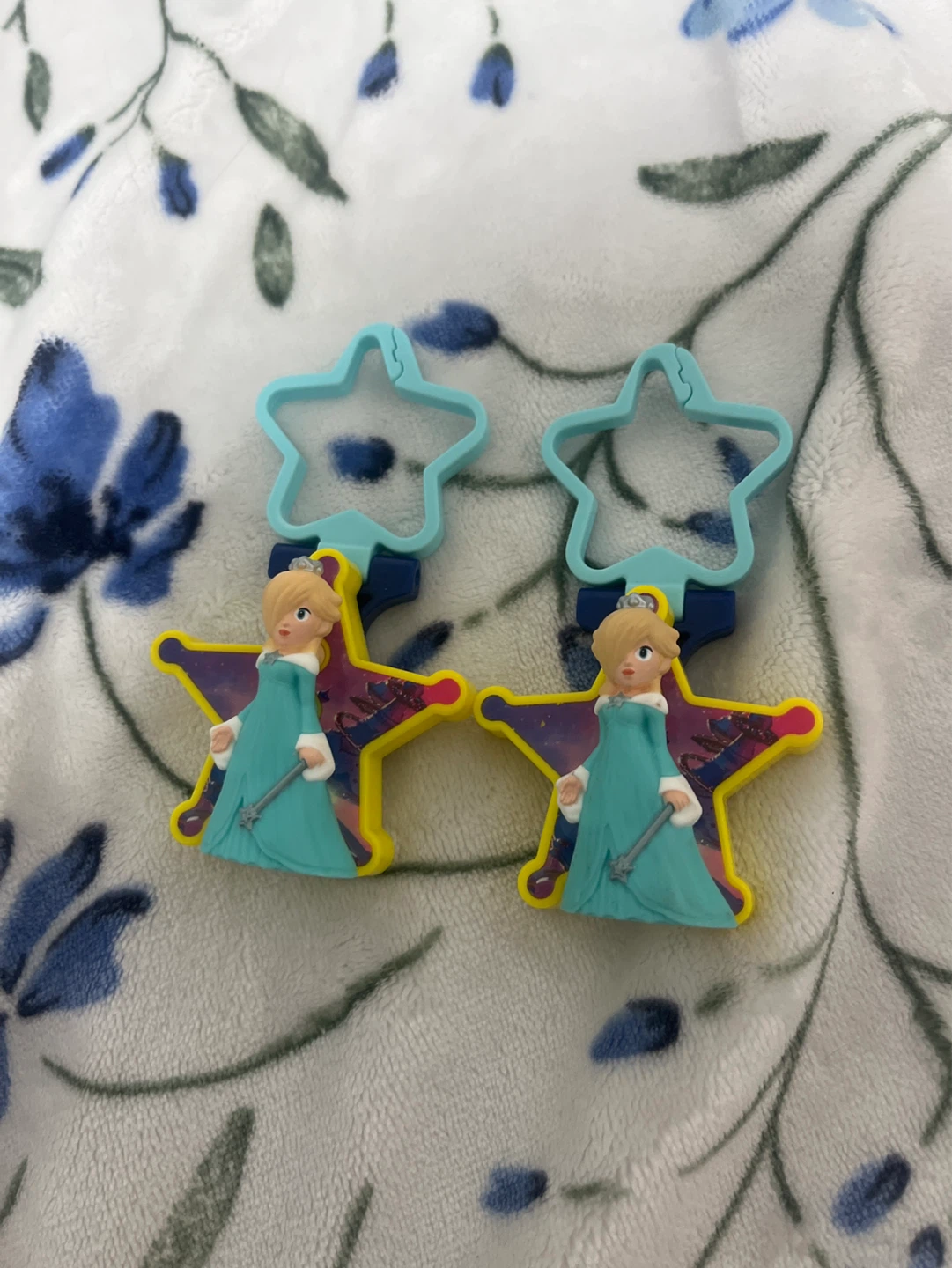 Disney Frozen Elsa Star Charms (Set of 2)