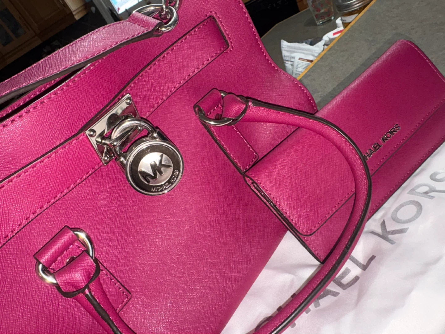 Michael kors Hamilton leather satchel + matching mk slim wallet - photo 2