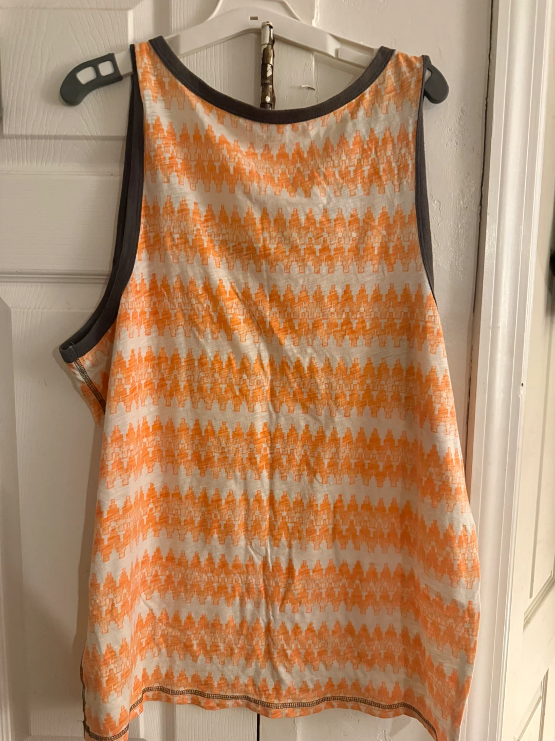 Bar III Orange & White Pattern Tank Top - photo 3