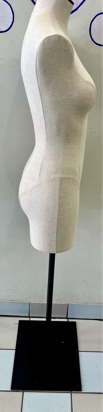 Female Dress Form Mannequin on Stand - photo 4