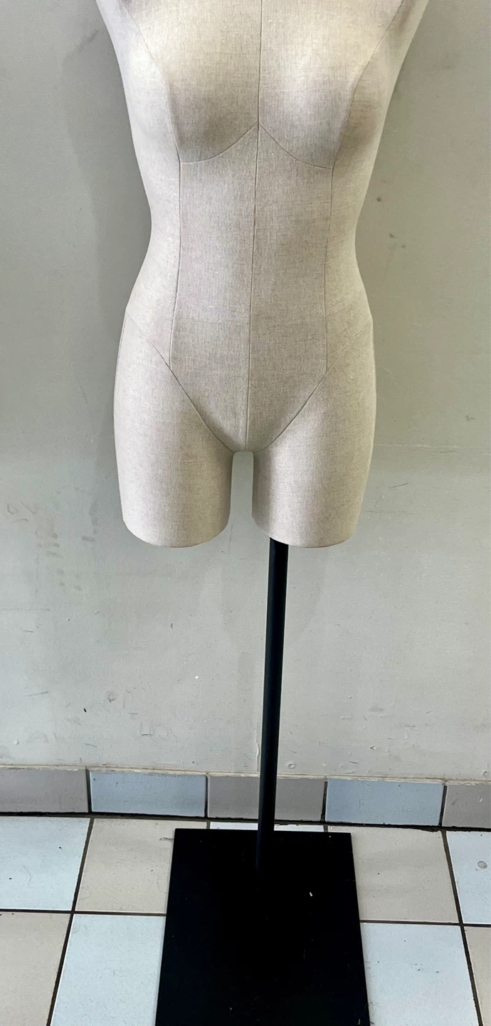 Female Dress Form Mannequin on Stand - photo 2