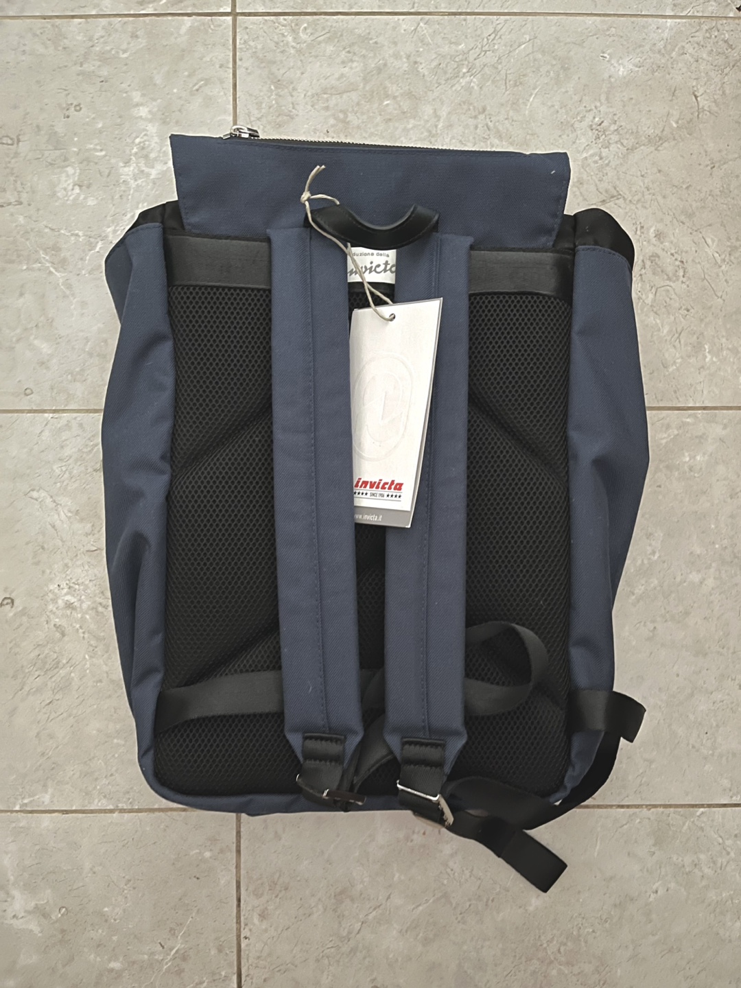 BNWT Invicta Jolly Travel Patch Backpack - photo 2